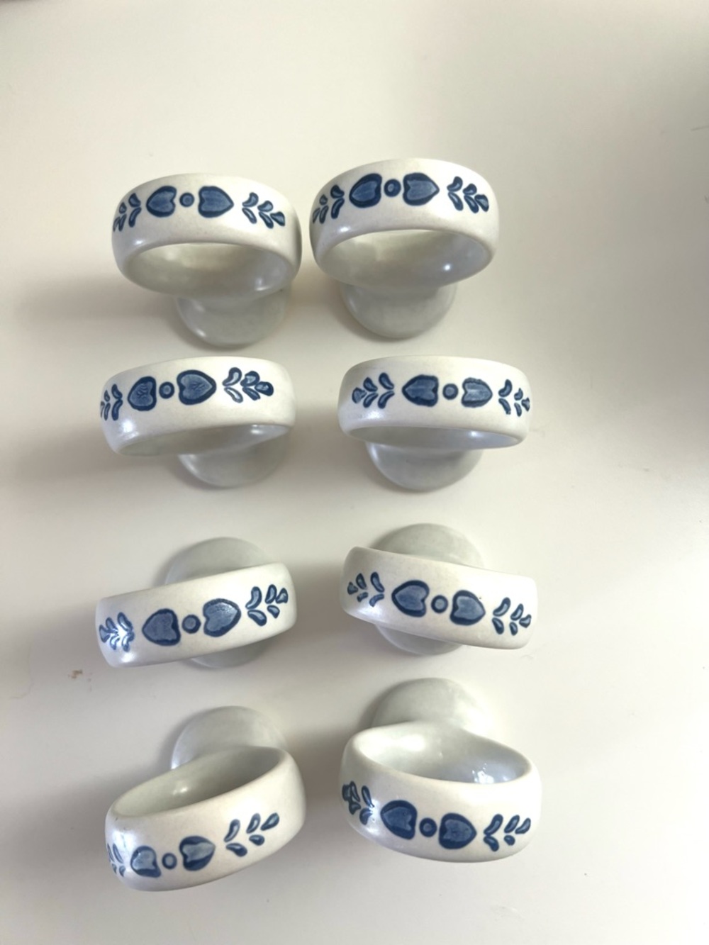 Pfaltzgraff Yorktowne Ceramic Napkin Rings - Set of 8